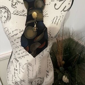 Elegant Multicolor Women's necktie necklace